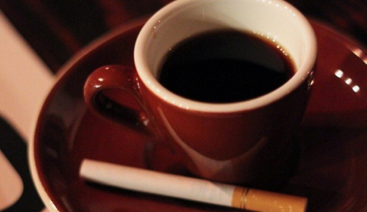Caffè e sigaretta